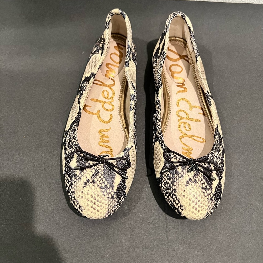 Sam Edelman Women's Black and Cream Ballet Flats - Picture 2 of 6